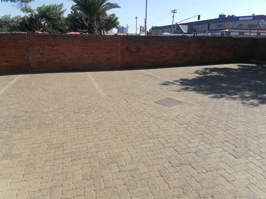 1 Bedroom Property for Sale in Willows Free State